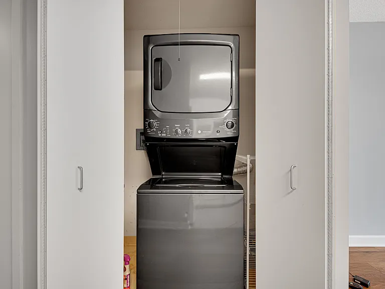 2 E Erie St #1804 — Photo 14