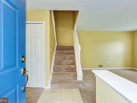 2nd image of 501 Lindsley Ct