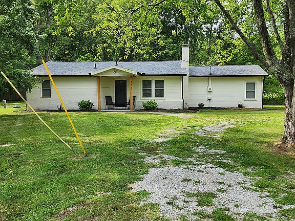3rd image of 475 Essen Dr