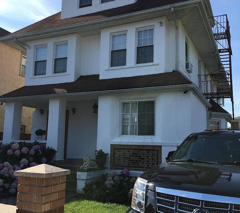 1st image of 3734 Laurel Ave