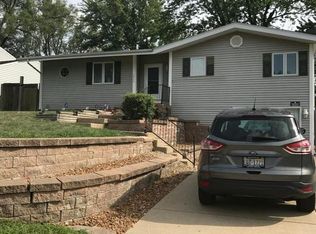 2425 W Florian Ct, Decatur, IL 62526