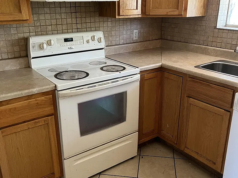 51 E Mills Dr #B — Photo 2