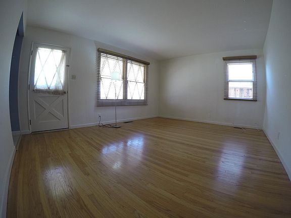 2nd image of 3257 San Juan Ave