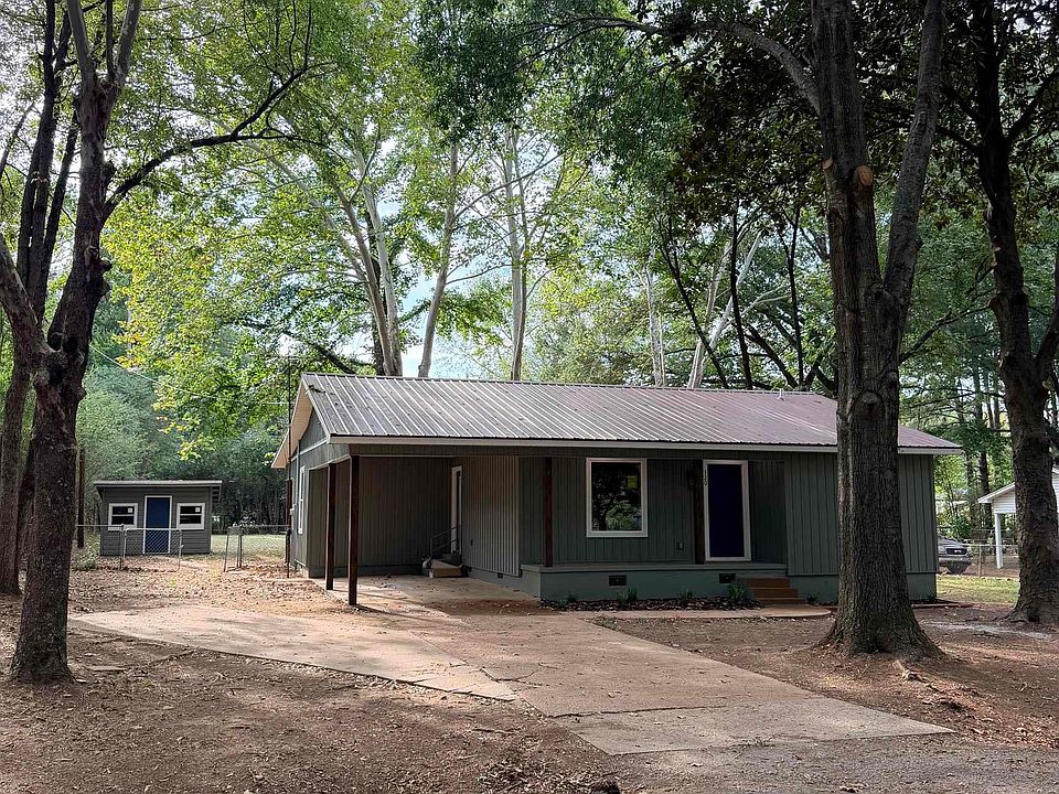 1st image of 120 Brookhaven Rd