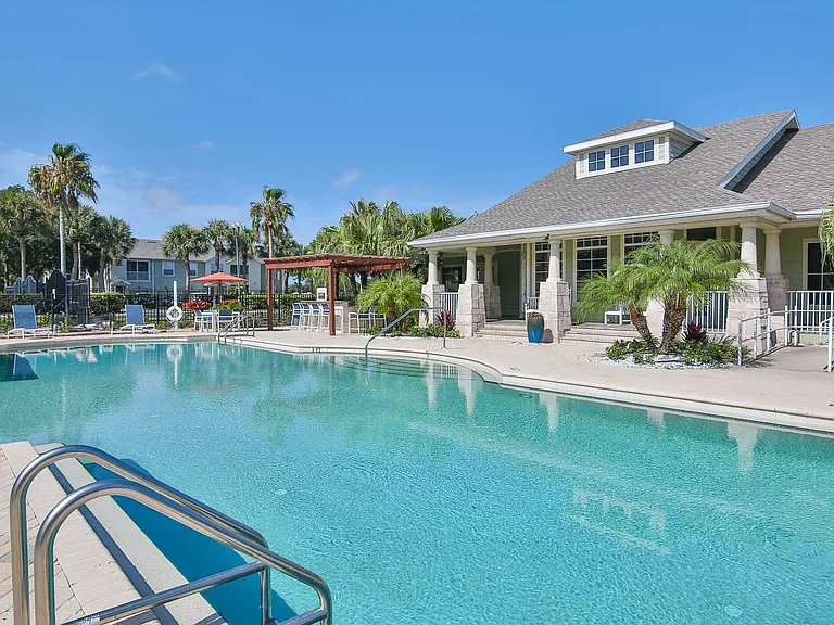Springs at Palma Sola Apartments — Photo 42
