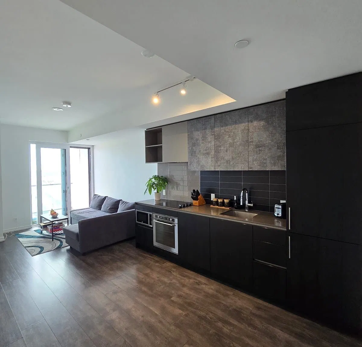 1 bed, $2,000 — Photo 3