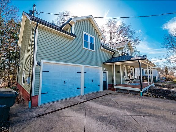 2nd image of 618 Loomis Ave