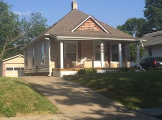 669 37th St, Des Moines, IA 50312