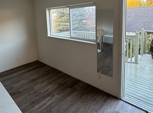 315 15th St SE, Puyallup, WA 98372