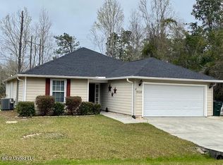 9524 Poni Pl, Diamondhead, MS 39525