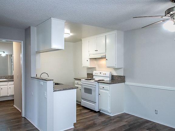 5th image of 144 N Belmont St APT 206
