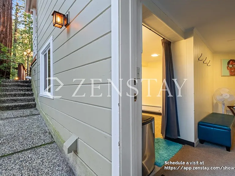 10541 Old River Rd — Photo 23