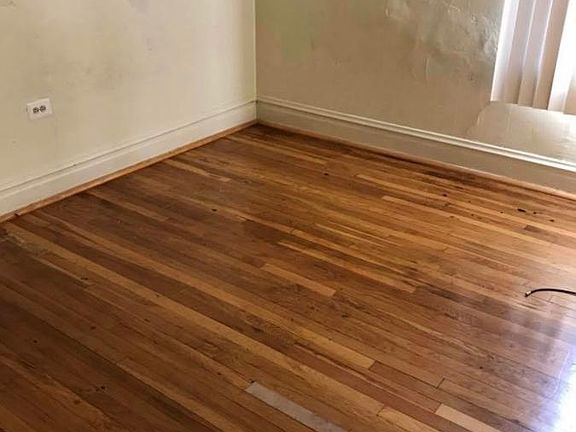 2nd image of 901 N Leclaire Ave #2nd