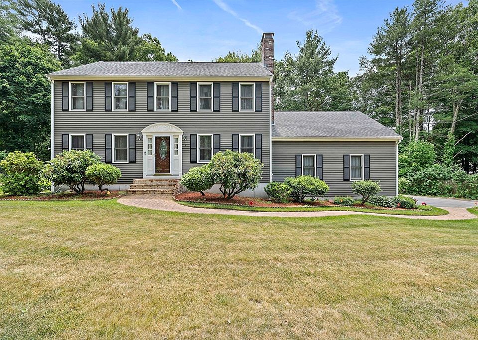 1st image of 5 Windemere Dr
