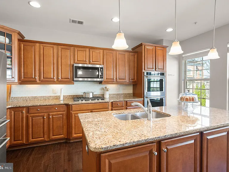517 Overlook Park Dr #47 — Photo 8