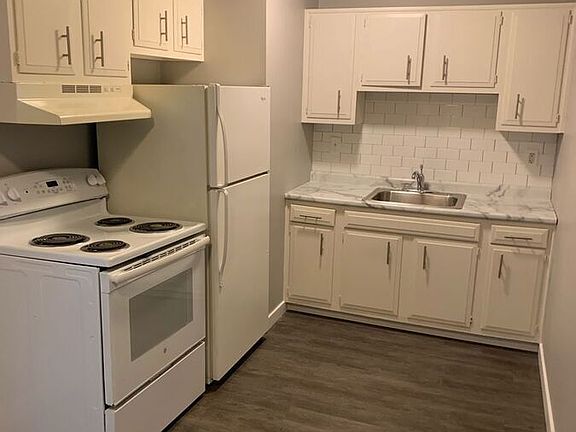 2nd image of 5670 Pardee Ave Unit 8