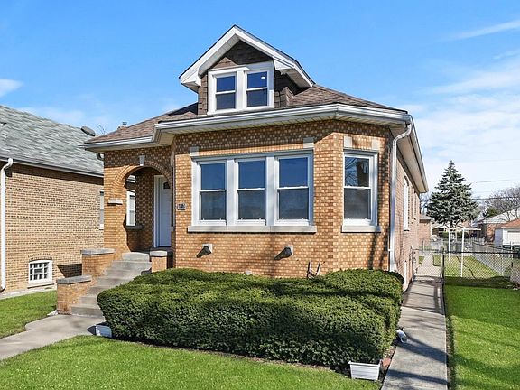 3rd image of 613 Frederick Ave