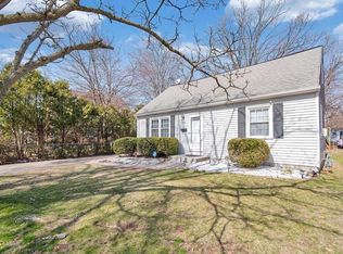 65 Arthur St, Springfield, MA 01104