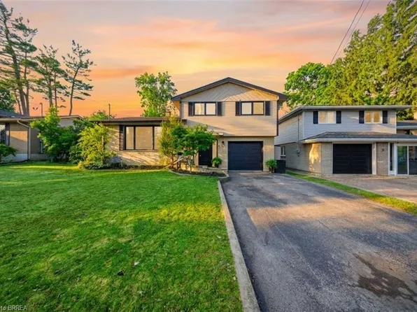 29 Allwood St, Brantford, ON N3R 2V2