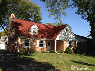 7426 W Jackson Dr, Milwaukee, WI