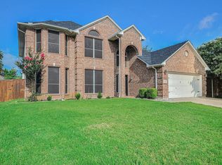 848 Huebner Way, Burleson, TX 76028