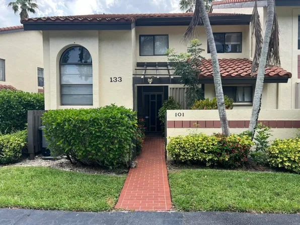 10447 S Circle Lake Dr APT 101, Boynton Beach, FL 33437