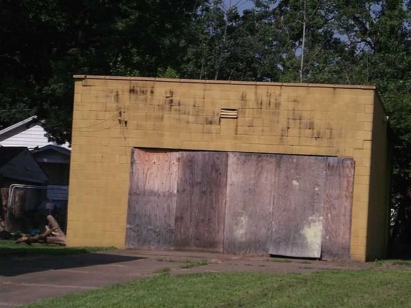 3rd image of 46 Bouquet Ave