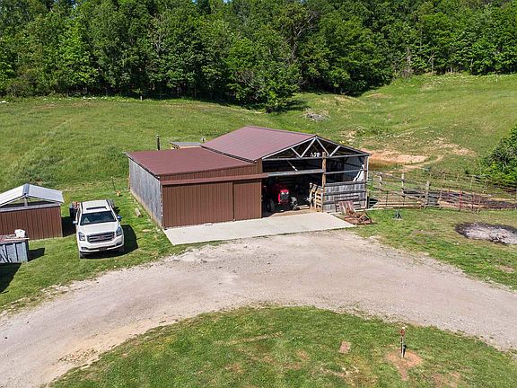 4th image of 569 Township Road 229