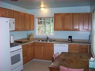 4th image of 2900 Rollingwood Dr