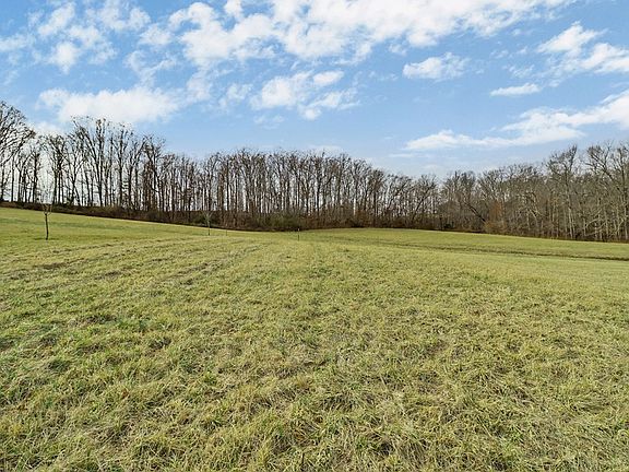 3rd image of 43 Adams Creek Rd