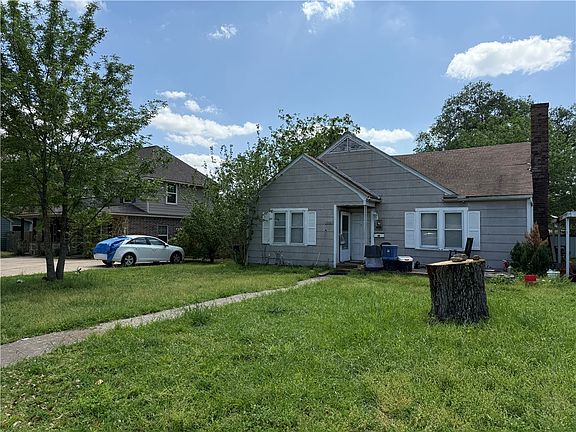 2nd image of 1010 Milner Dr