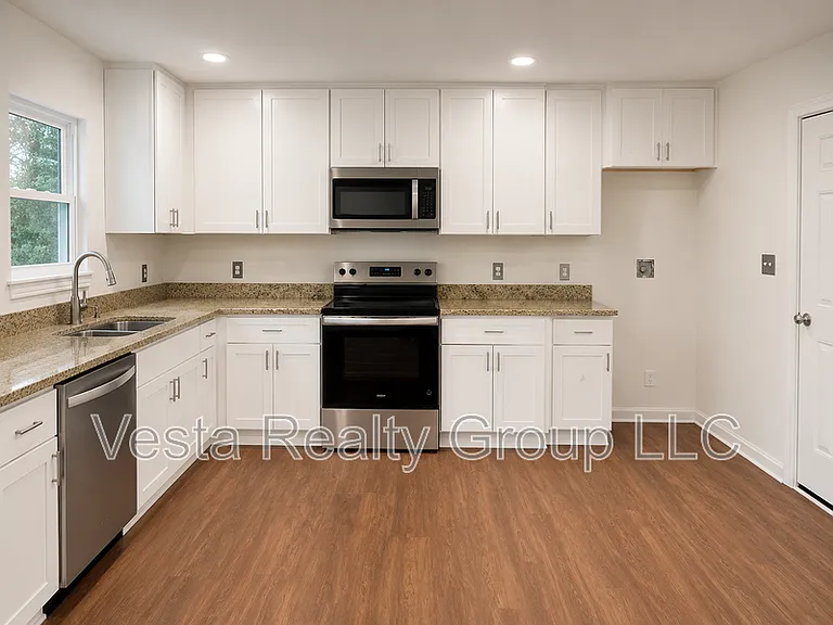 110 Thomas Trl — Photo 10