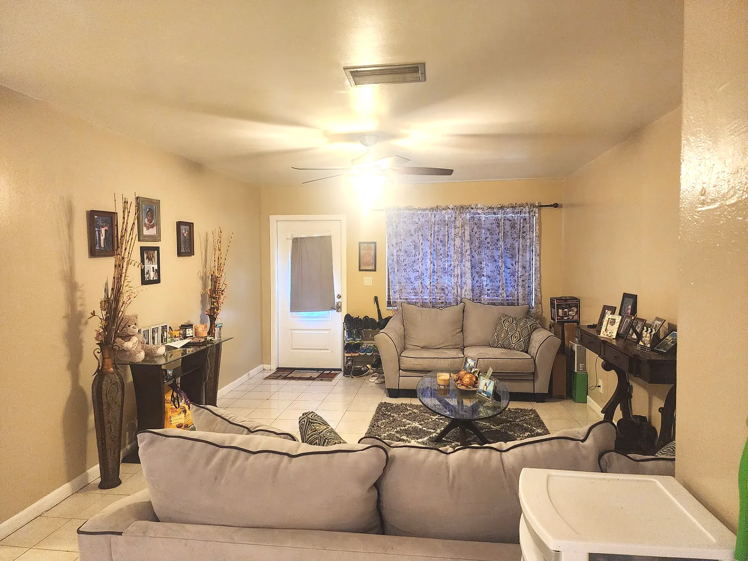 3 bed, 1384 sqft, $2,800 — Photo 4