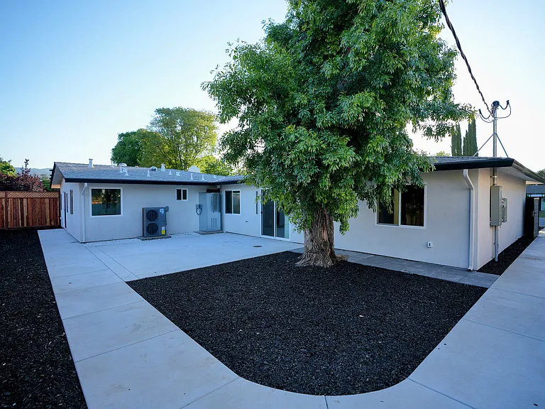 12548 Paseo Flores — Photo 21