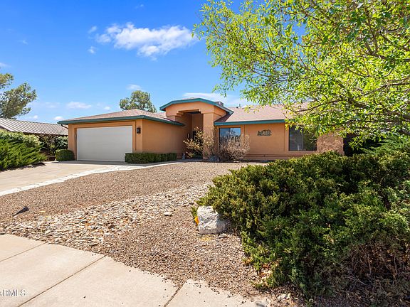 3rd image of 3226 Black Hawk Drive