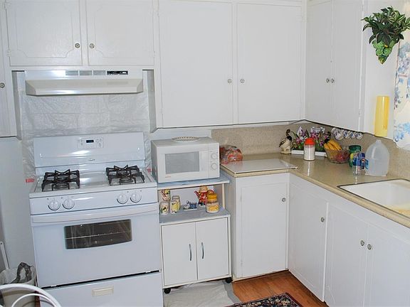 4th image of 1716 McKinley St