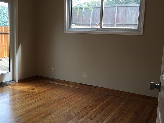 5th image of 131 Daphne Way