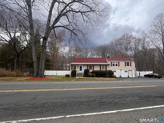 2nd image of 556 Pepper Street