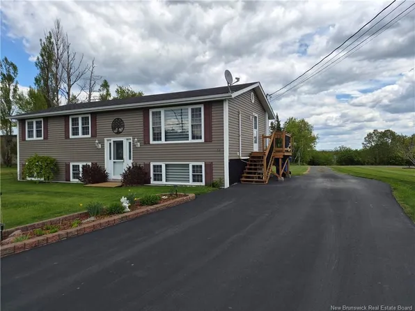 56 Centennial St, Plaster Rock, NB E7G 1H5