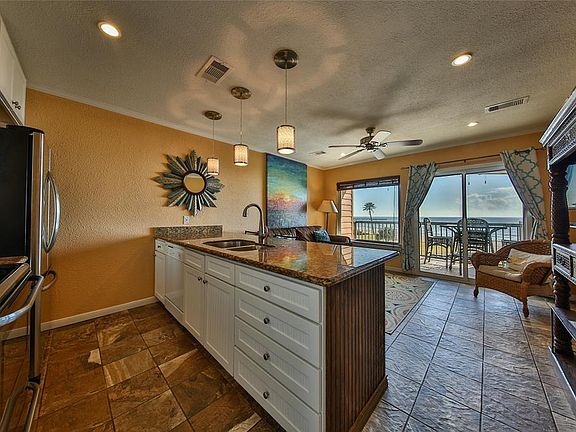 3rd image of 9520 Seawall Blvd APT 310