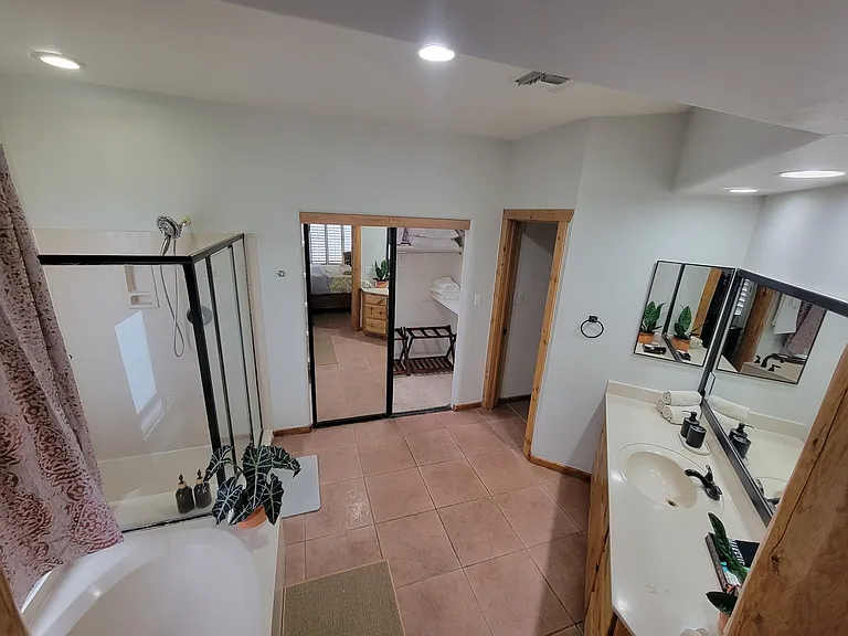 6105 E Lowden Rd — Photo 10