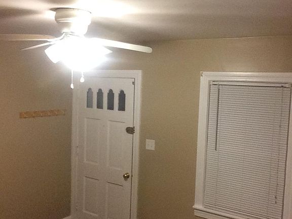 4th image of 1255 E Burnett Ave