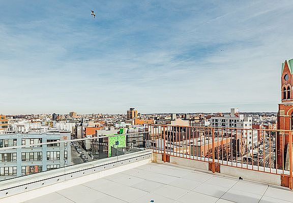 5th image of 574 Bushwick Ave #513