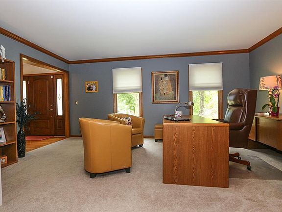 5th image of 9440 Stonecrest Ct