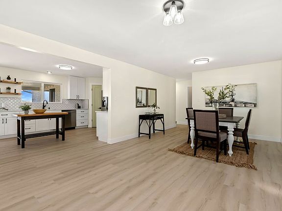 3rd image of 512 N 1st Ave #1