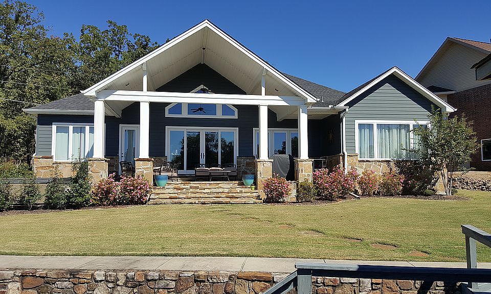 Expansive back porch