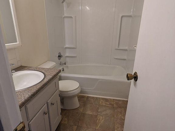 4th image of 11434 E 27th Ter S