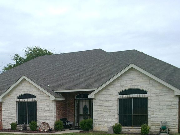 2nd image of 3116 Oakridge Blvd