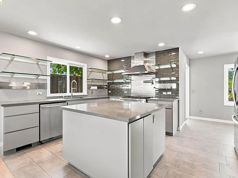 26 Dudley Ct — Photo 11