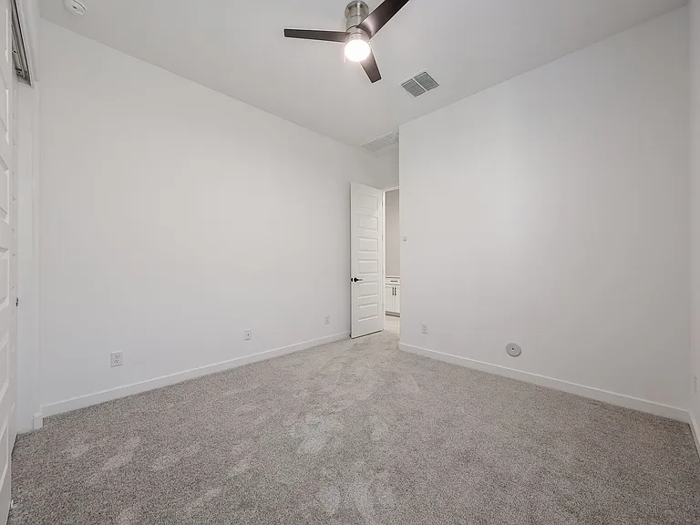 31674 N 123rd Ave — Photo 5